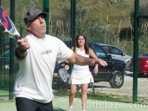 Gran ambiente de pádel en el I Torneo Mixto 2012 de Lew Hoad