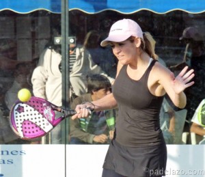 Lidia, Sabrina, Carmen e Irene rinden tributo al pádel en una épica final de 3ª femenina en Fuengirola
