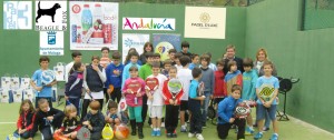 La ilusión y la solidaridad elevan al pádel sobre el mal tiempo en el Torneo Benéfico FMAEC