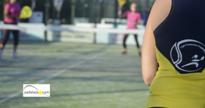 El espectáculo del I Torneo de los equipos Padelazo inunda el club Cerrado del Águila