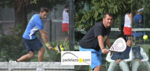 Paquito Ruiz y Carlos Muñoz resisten al viento para imponerse en Myramar Fuengirola