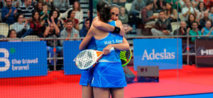 Las gemelas Sánchez Alayeto imponen su plan en la accidentada final femenina de A Coruña
