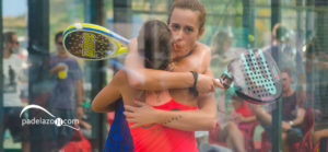 Victoria Iglesias y Mari Carmen Villalba imponen su dictado en el Campeonato de Andalucía de Padel 2017